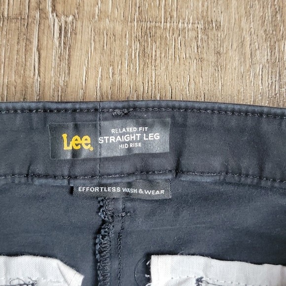 Lee Straight Leg Relaxed Fit Black Pants ~ Sz 10 ~ Mid Rise ~ 30" Inseam - Picture 4 of 7